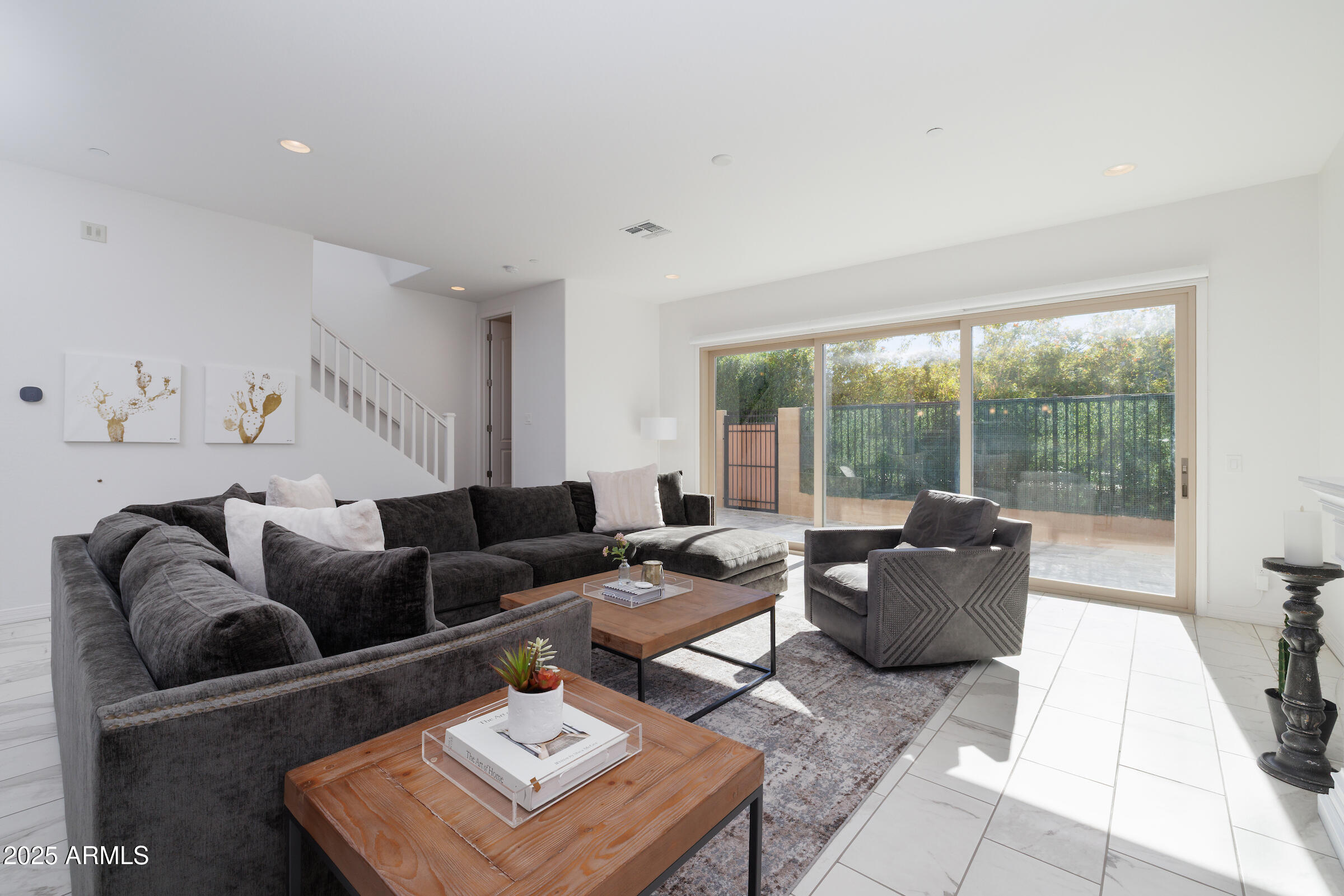 7349 E VISTA BONITA Drive