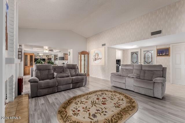 2122 LEISURE WORLD --