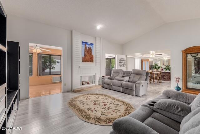 2122 LEISURE WORLD --