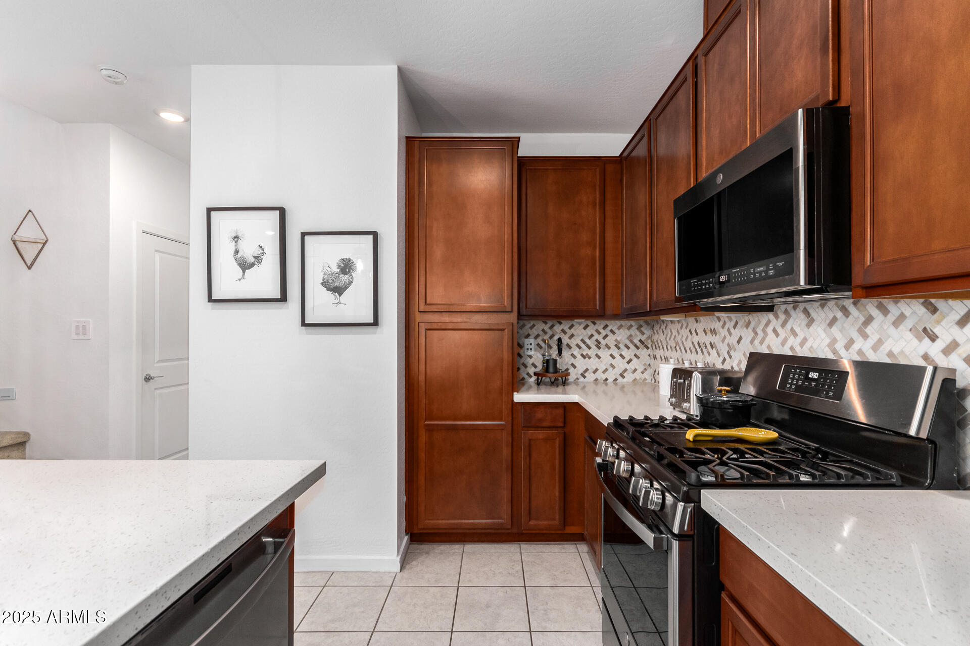 779 E DORAL Avenue 104