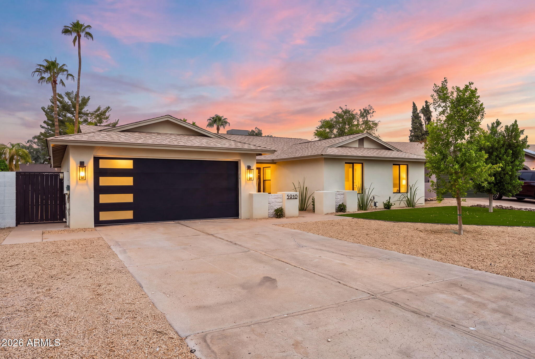 5910 E CLAIRE Drive