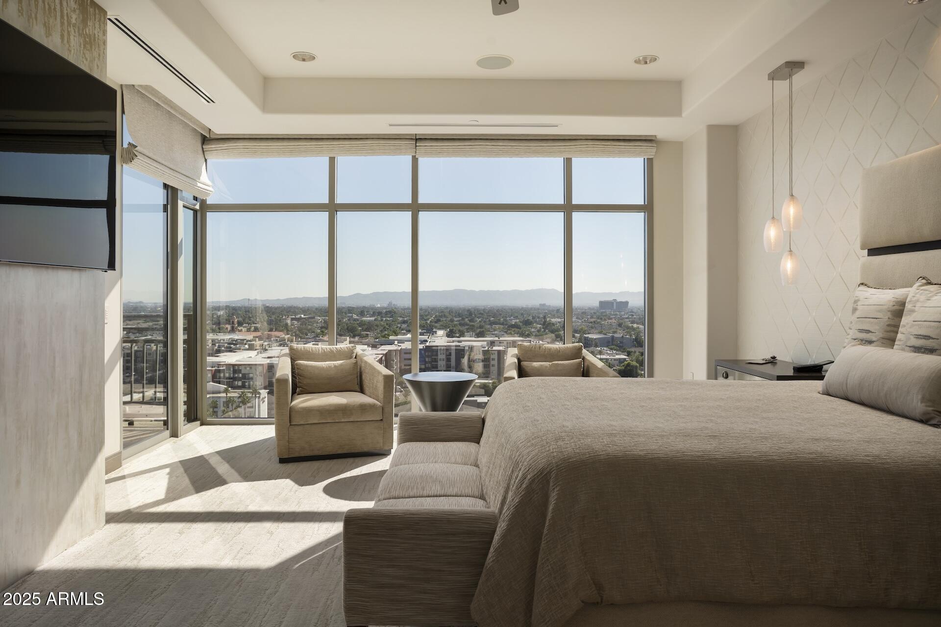 2211 E CAMELBACK Road 1203