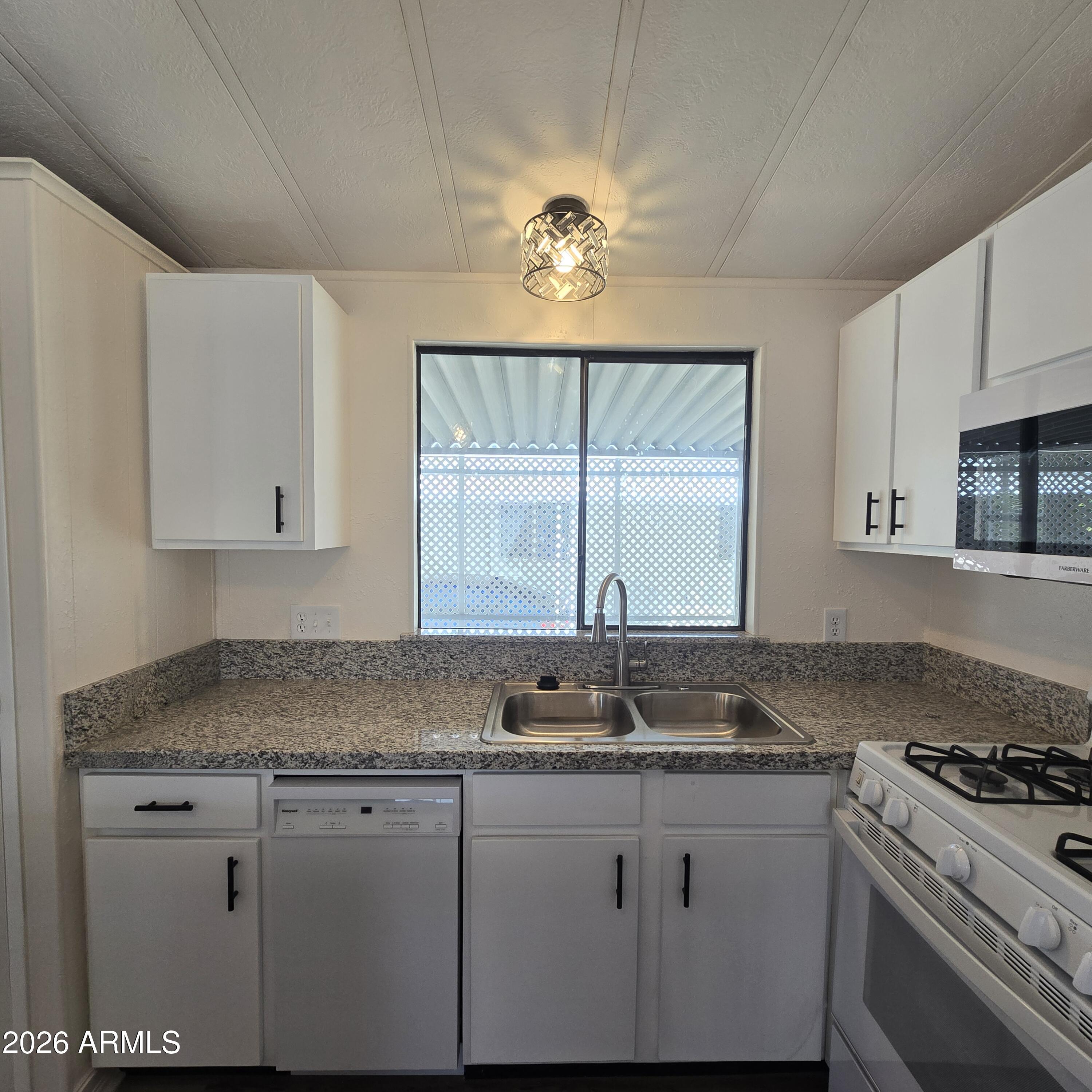 Jadestone On Olive - Residential