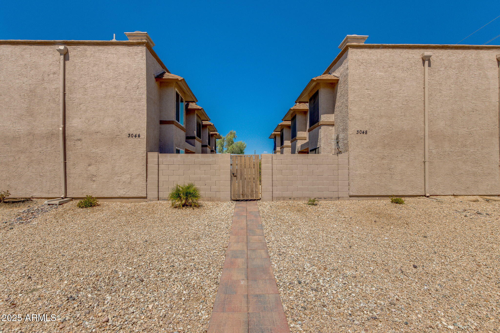 PARADISE PARK ESTATES LOTS 12-20 - Residential Income
