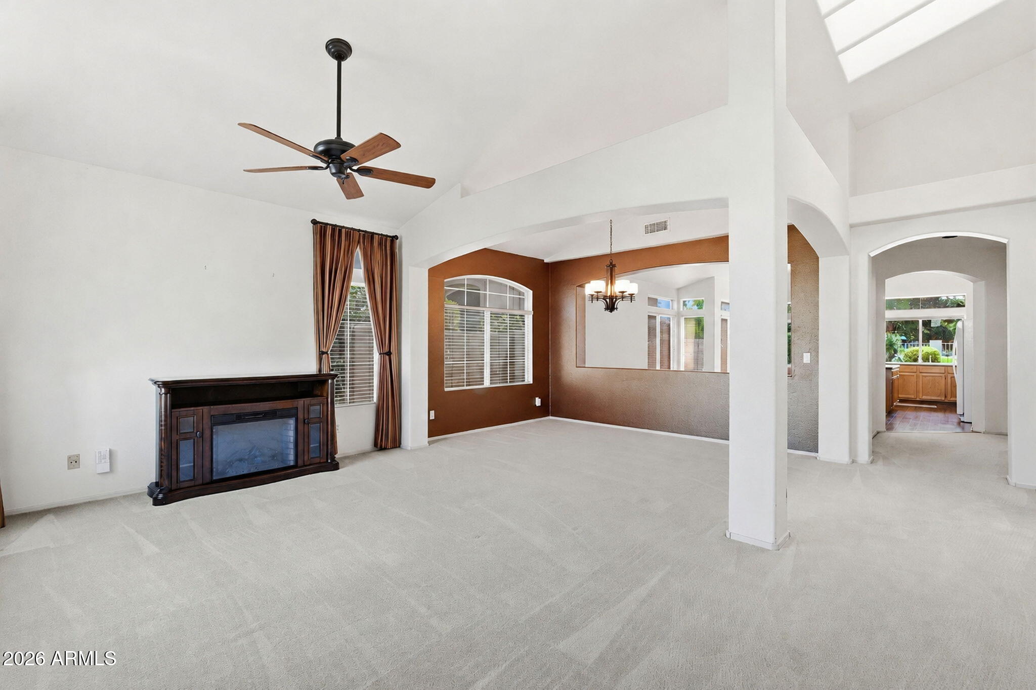 175 W PALOMINO Drive