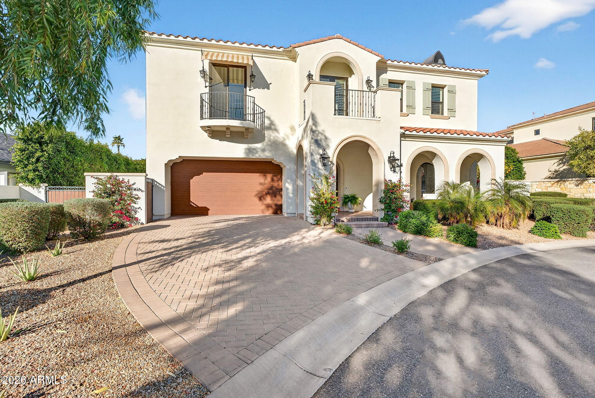 3906 E CRITTENDEN Lane