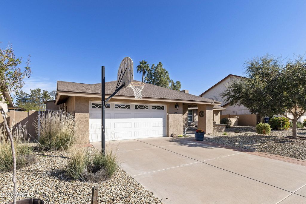 Photo of 1922 E Myrna Lane, Tempe, AZ 85284 (MLS # 6993716)