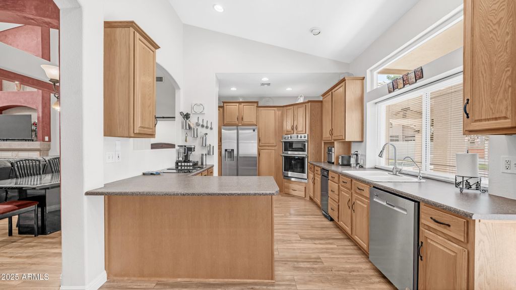 Photo of 155 W Palomino Drive, Tempe, AZ 85284 (MLS # 6927371)