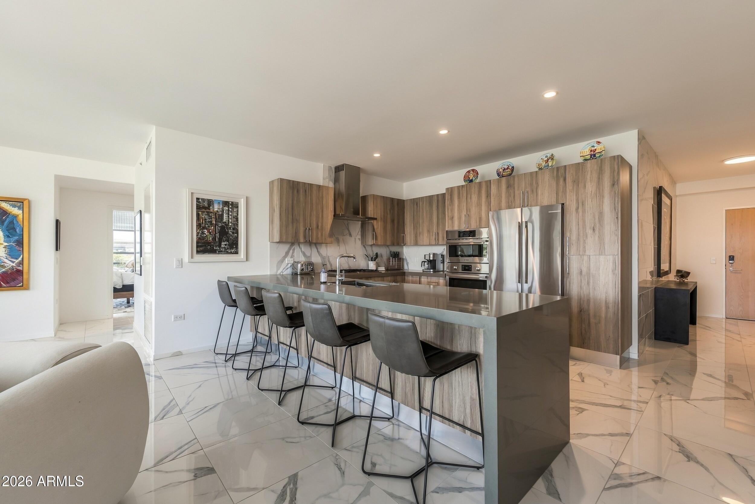 7180 E KIERLAND Boulevard 316