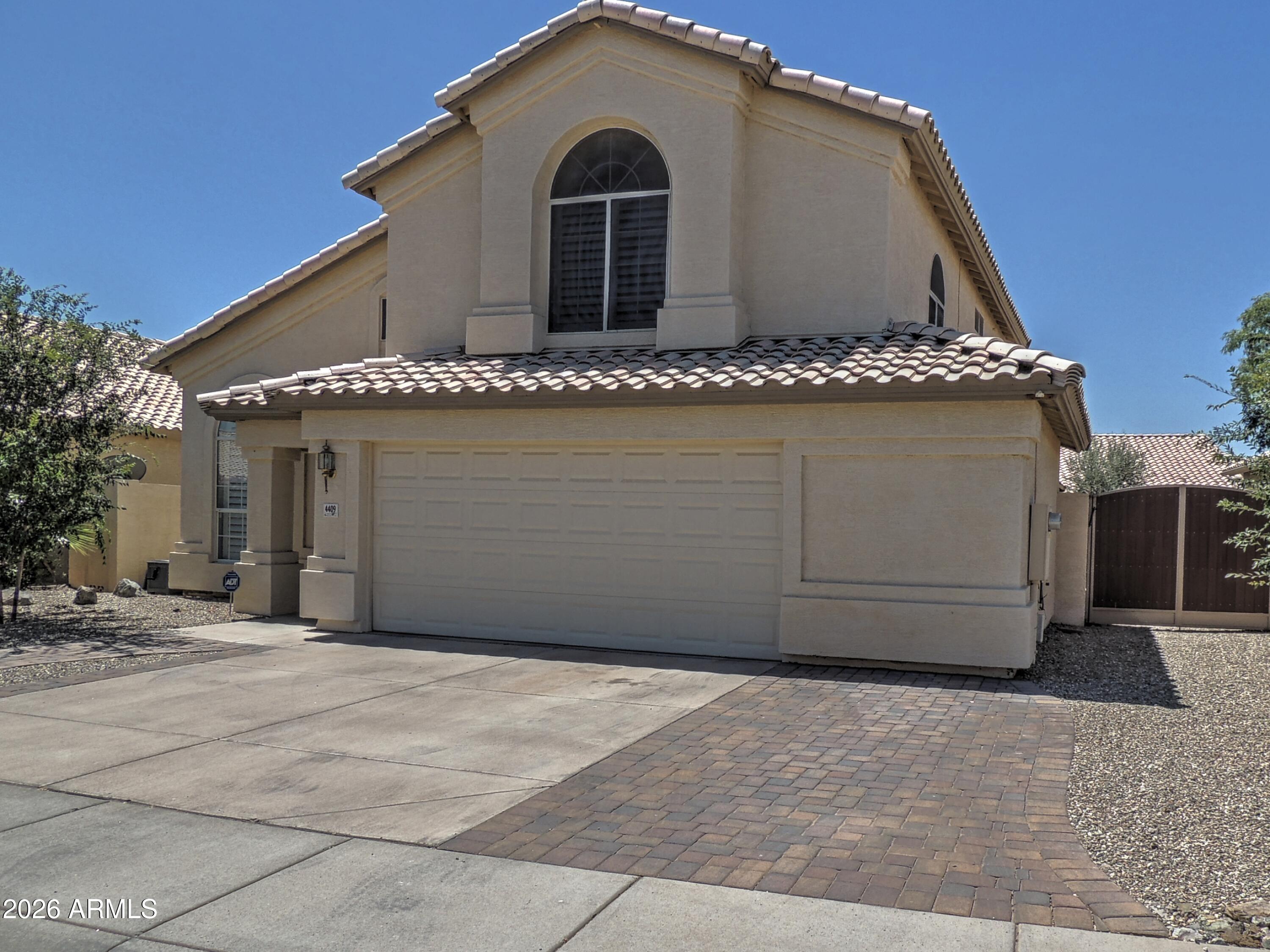 4409 E DRY CREEK Road