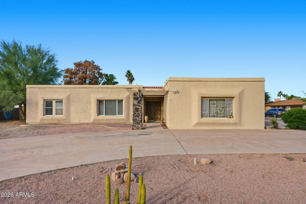 Photo of 3462 E Hearn Road, Phoenix, AZ 85032 (MLS # 6974566)
