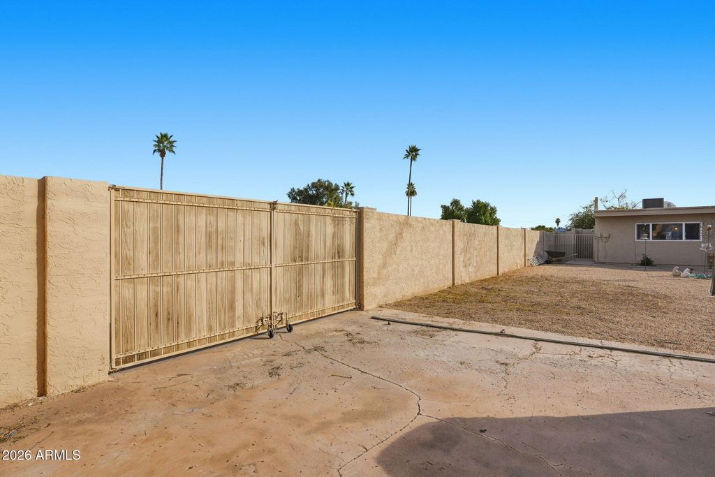 Photo of 3462 E Hearn Road, Phoenix, AZ 85032 (MLS # 6974566)