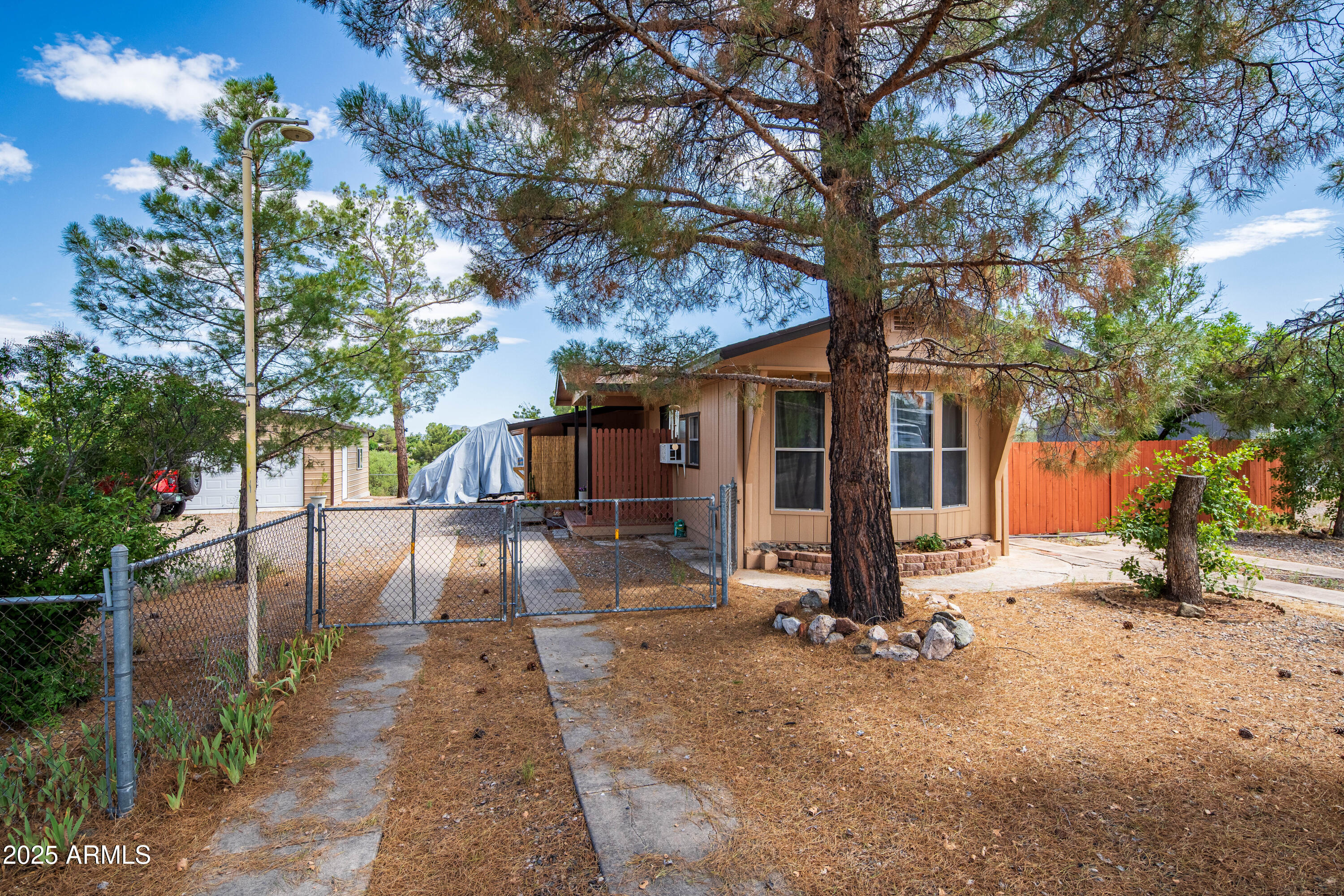 3253 E Grand View Drive