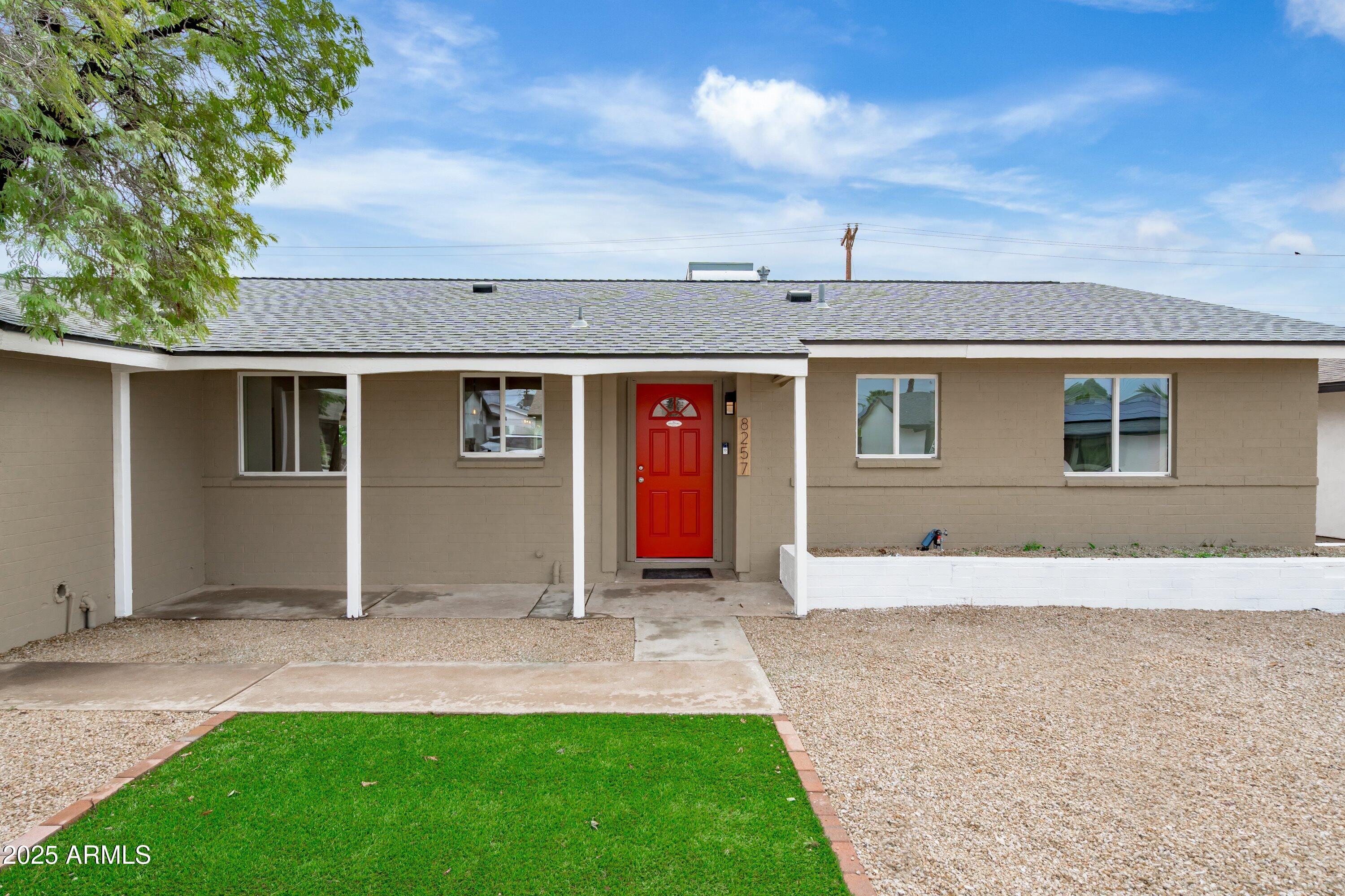 8257 E CYPRESS Street