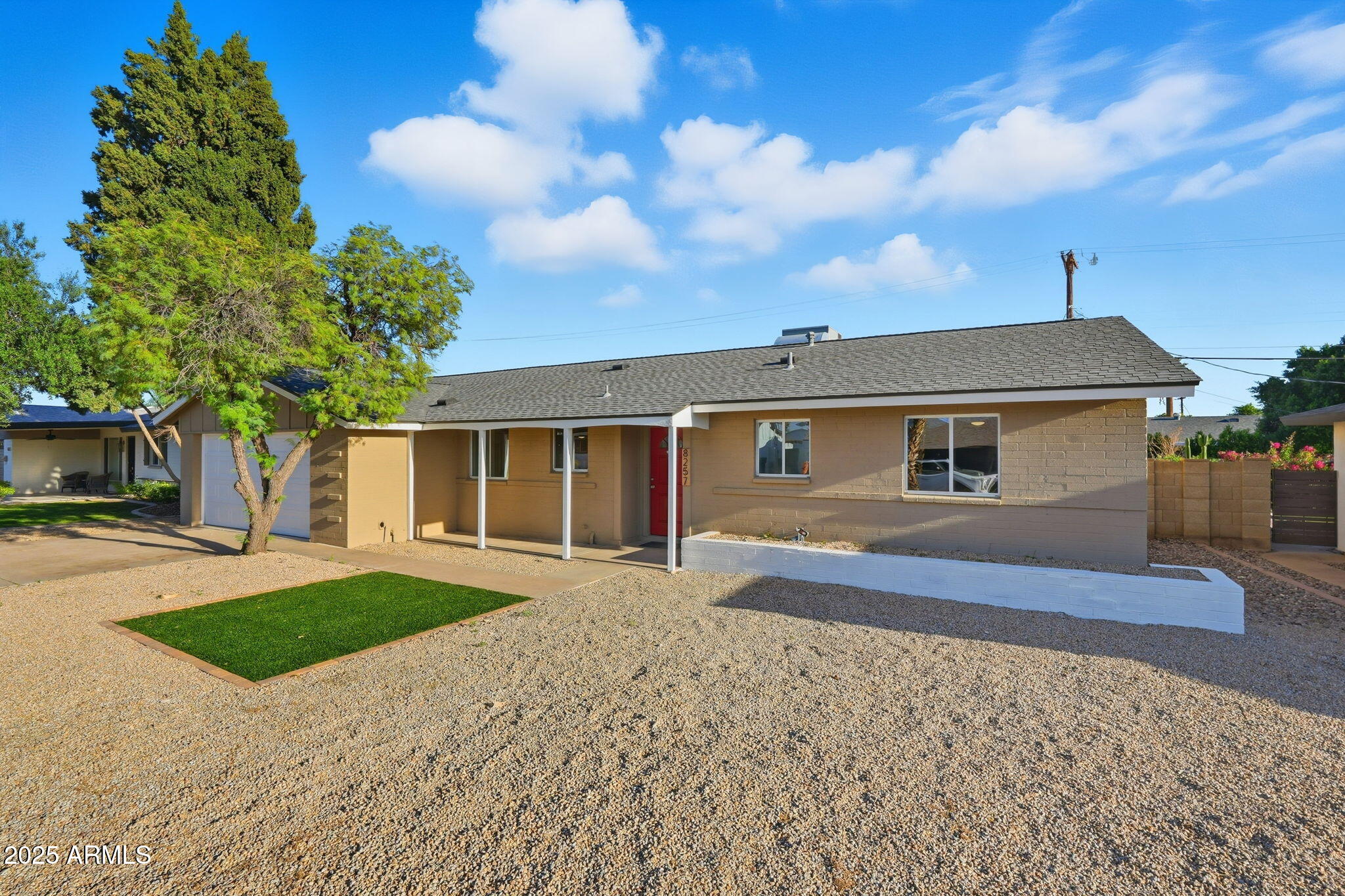 8257 E CYPRESS Street