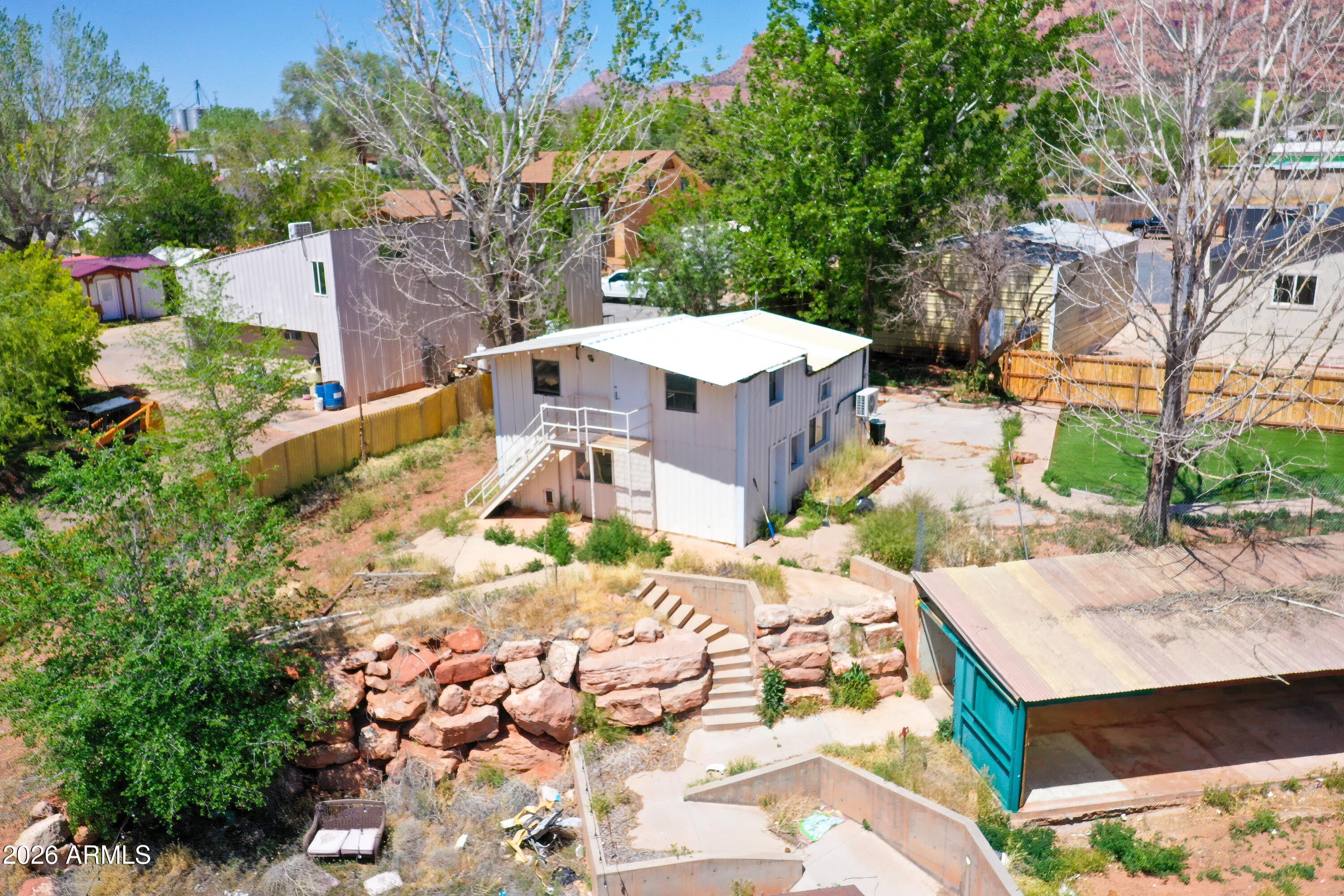 445 W ACADEMY Avenue