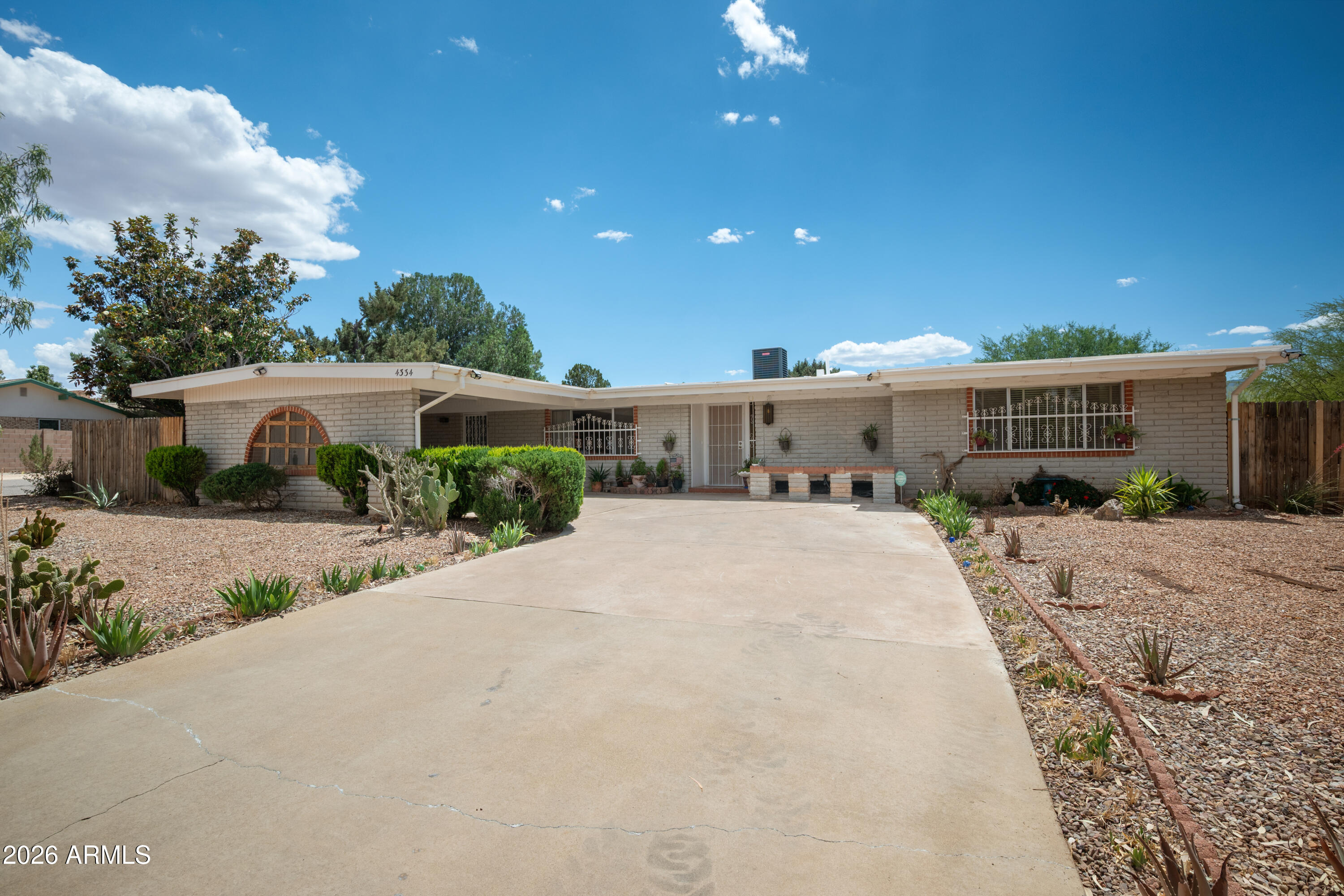 4334 QUEENS Way