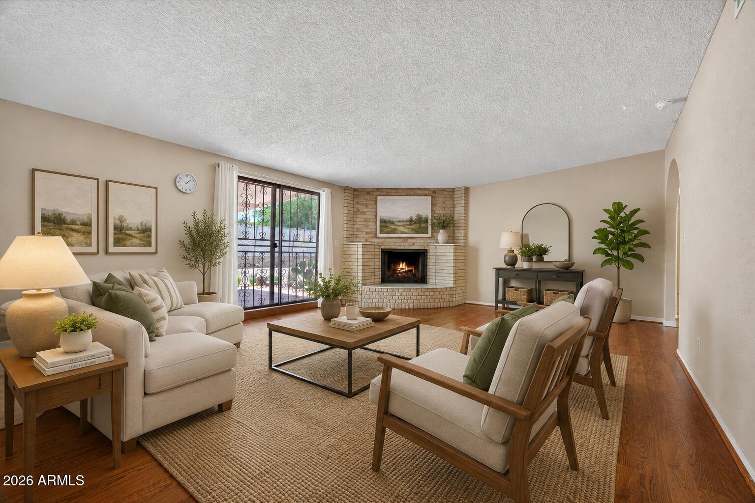 KINGS MANOR - Residential