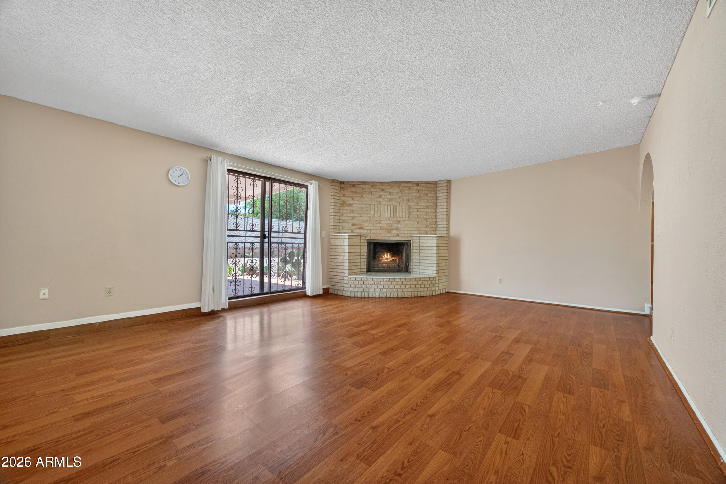KINGS MANOR - Residential