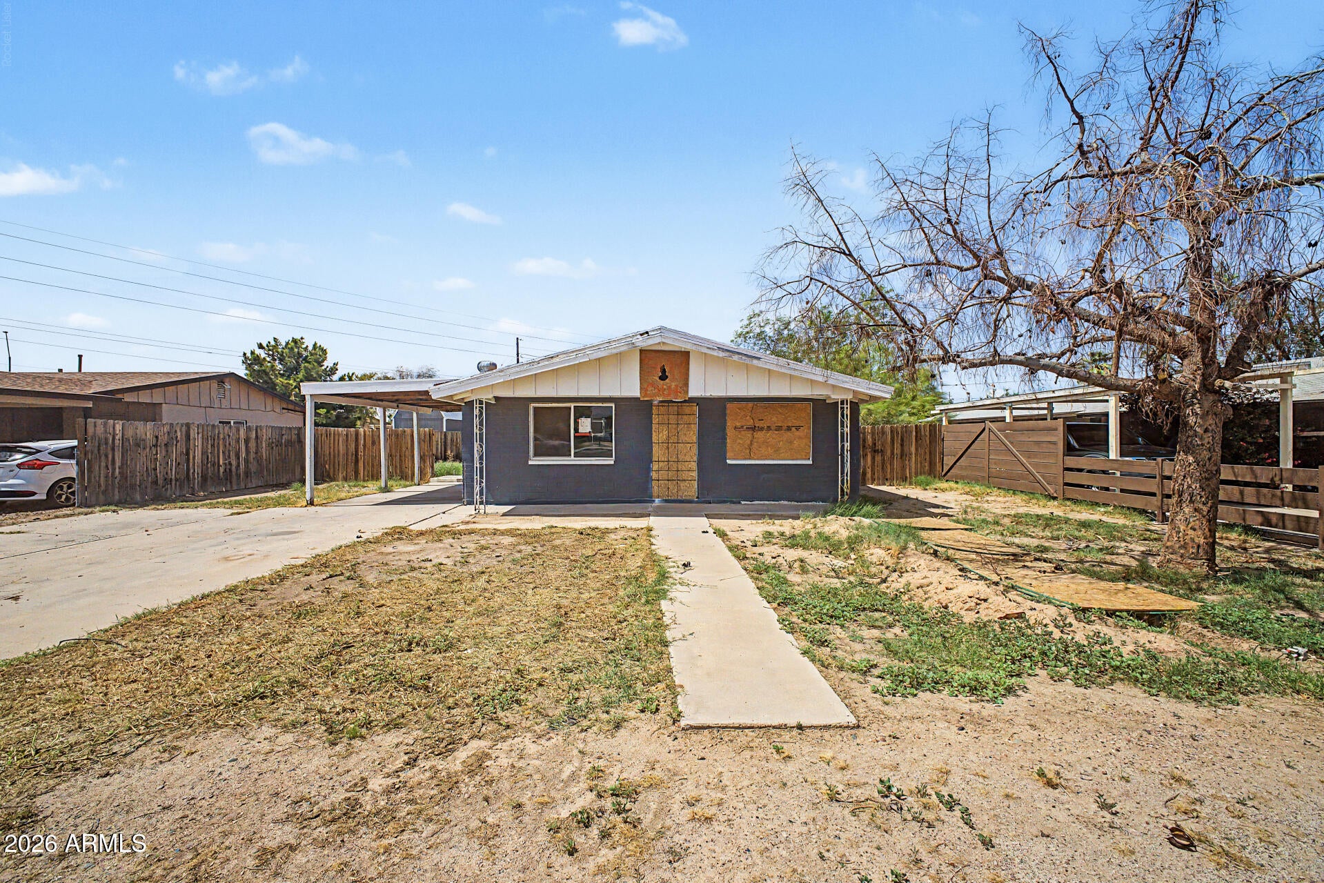212 6TH Avenue W