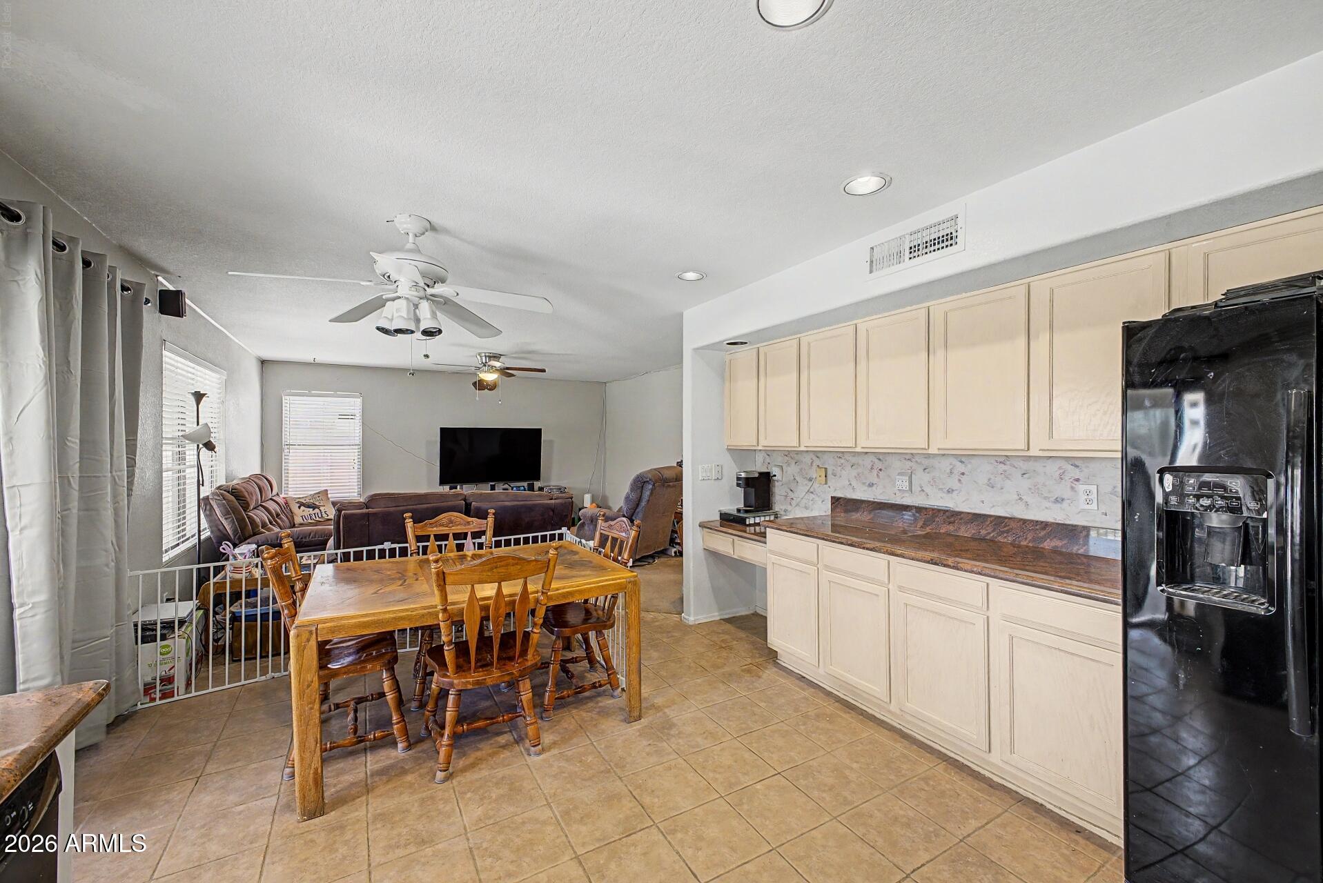10405 W PRIMROSE Drive