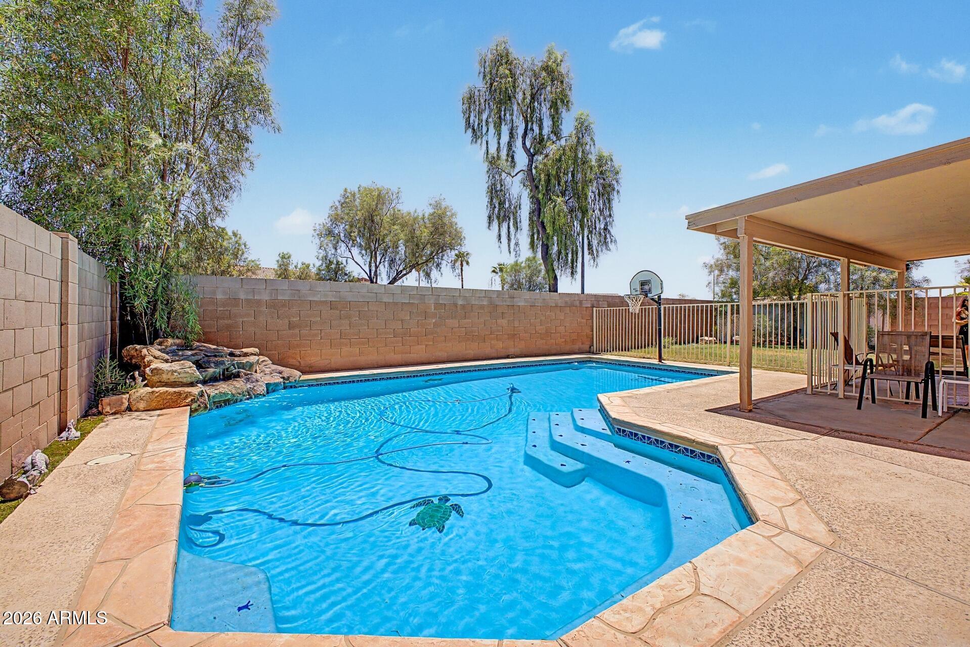 10405 W PRIMROSE Drive