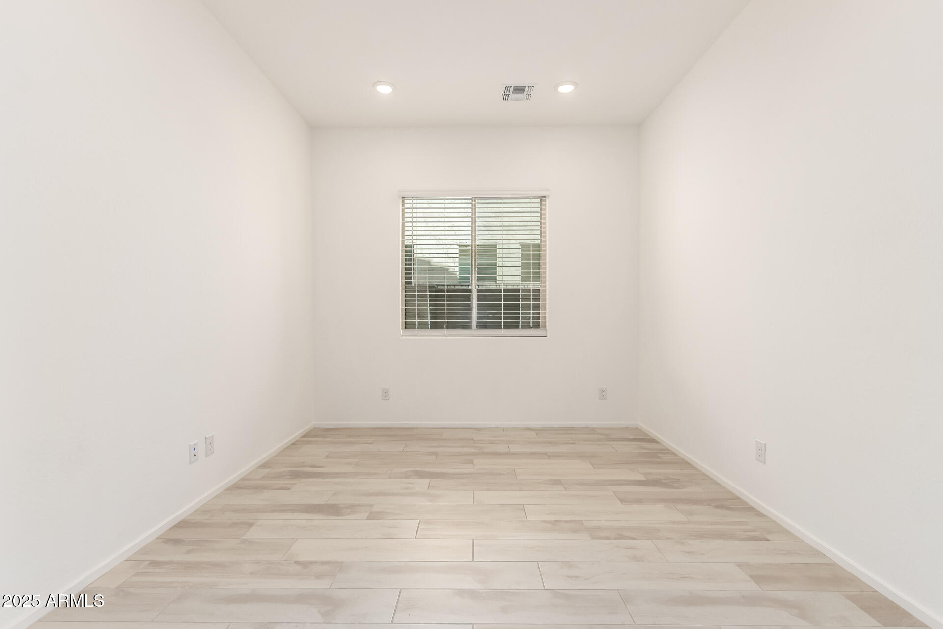 14635 W ALEXANDRIA Way