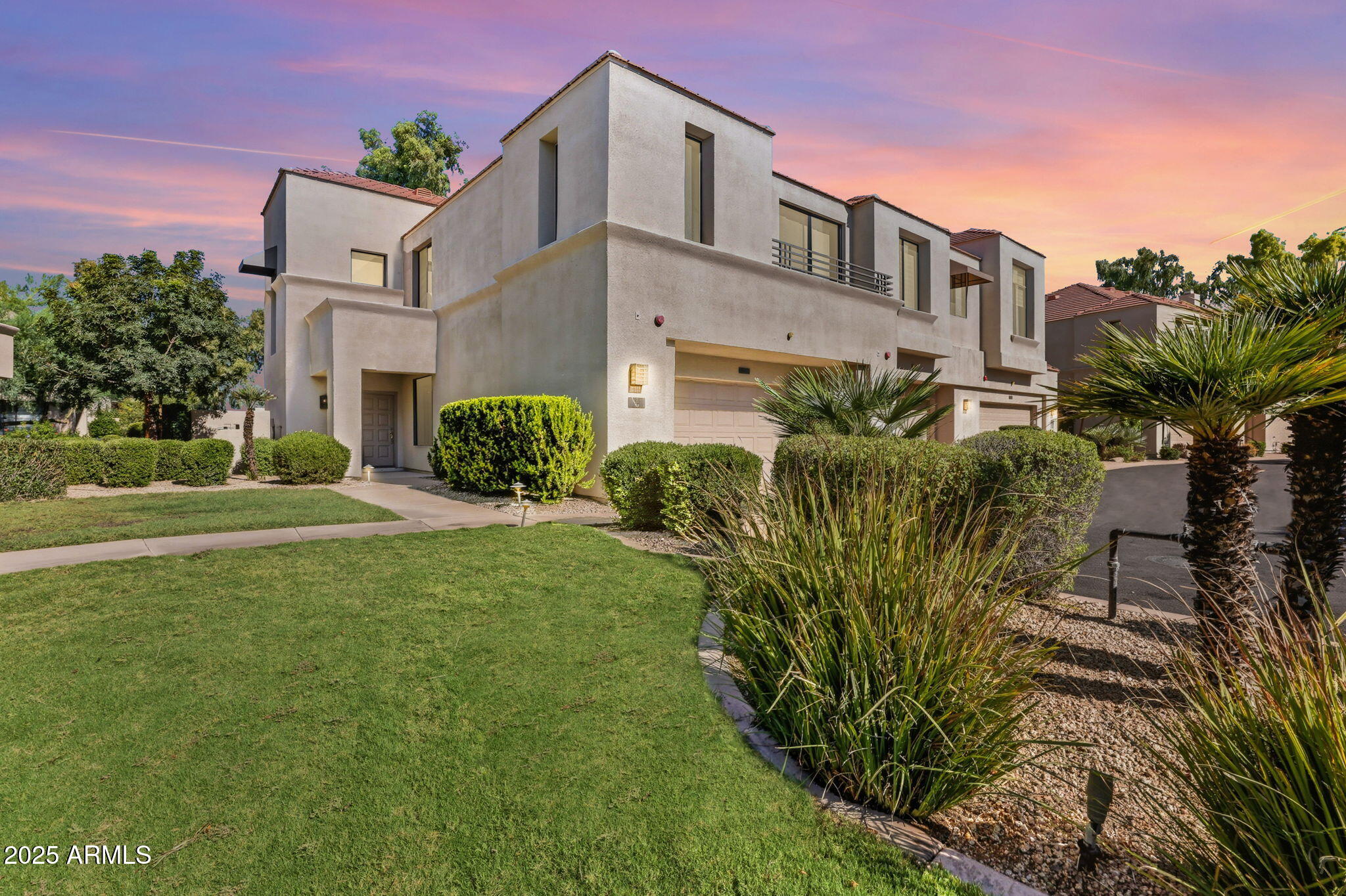 8989 N GAINEY CENTER Drive 114
