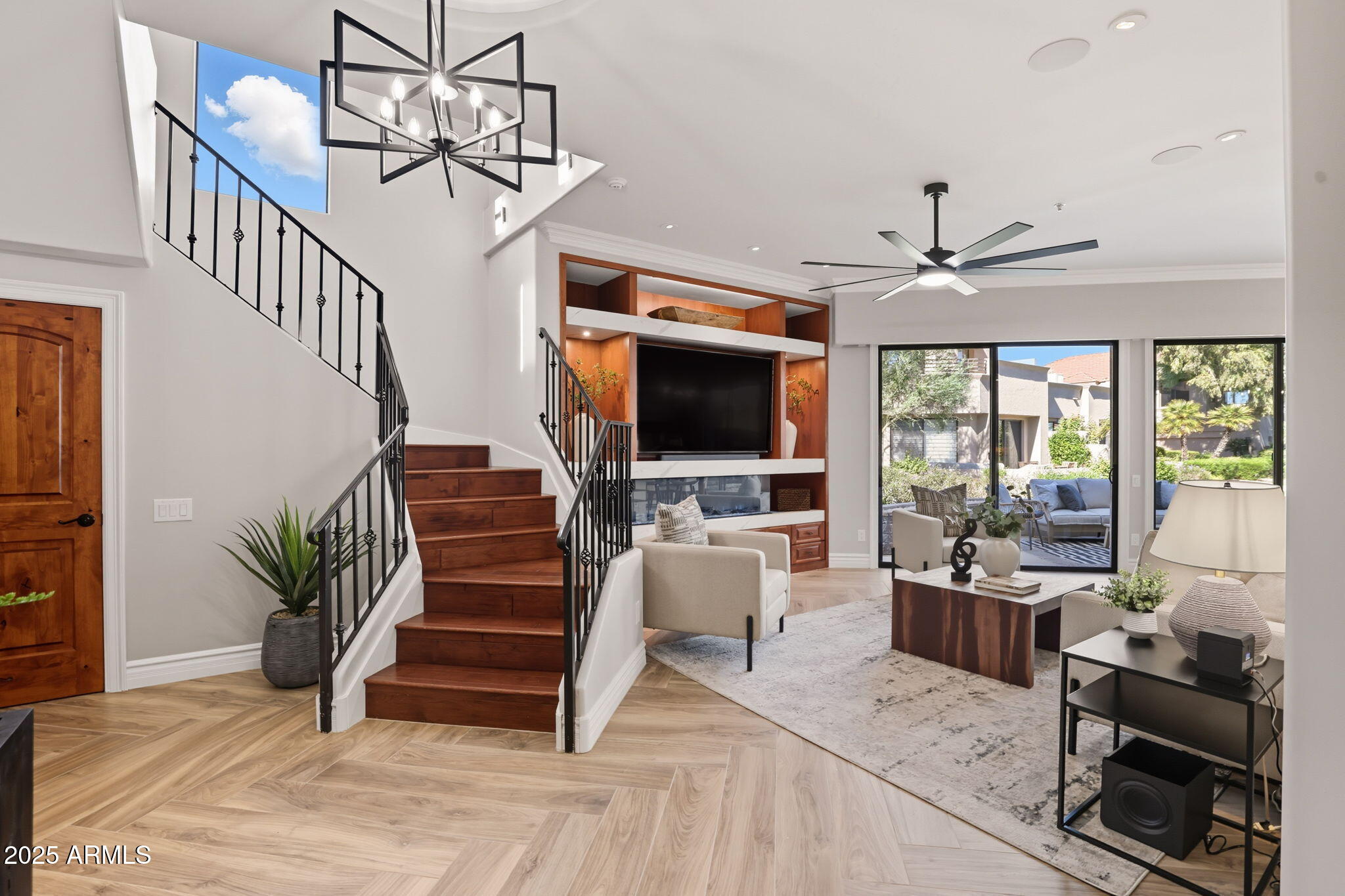 8989 N GAINEY CENTER Drive 114