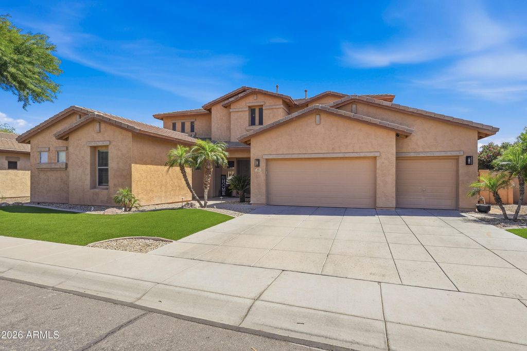 Photo of 393 W Remington Drive, Chandler, AZ 85286 (MLS # 7013364)