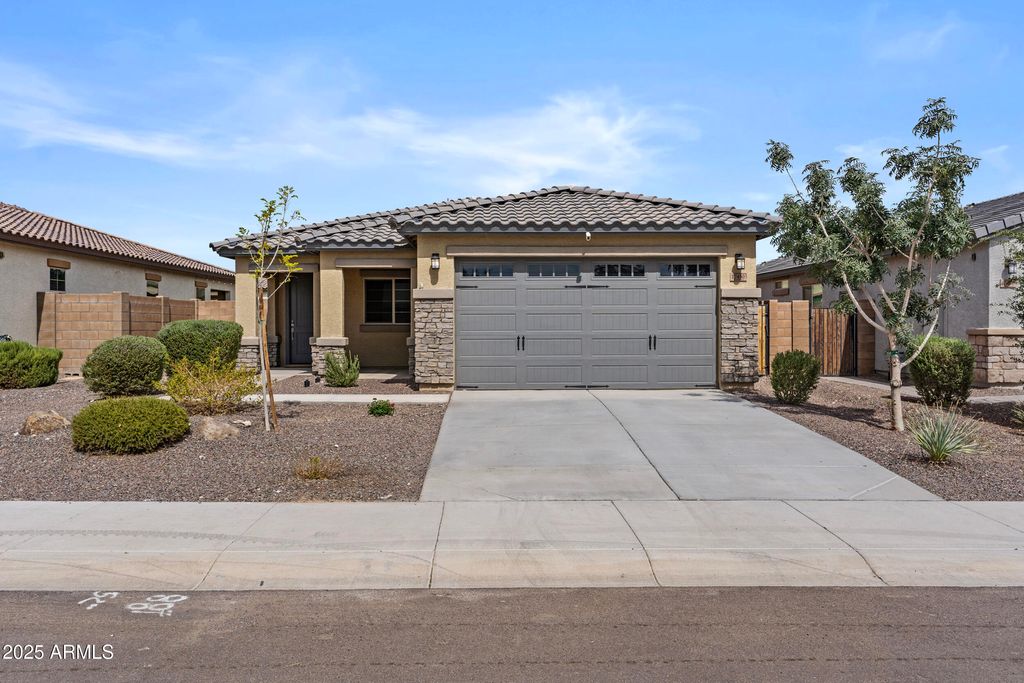 Photo of 17450 W Echo Lane, Waddell, AZ 85355 (MLS # 6922344)