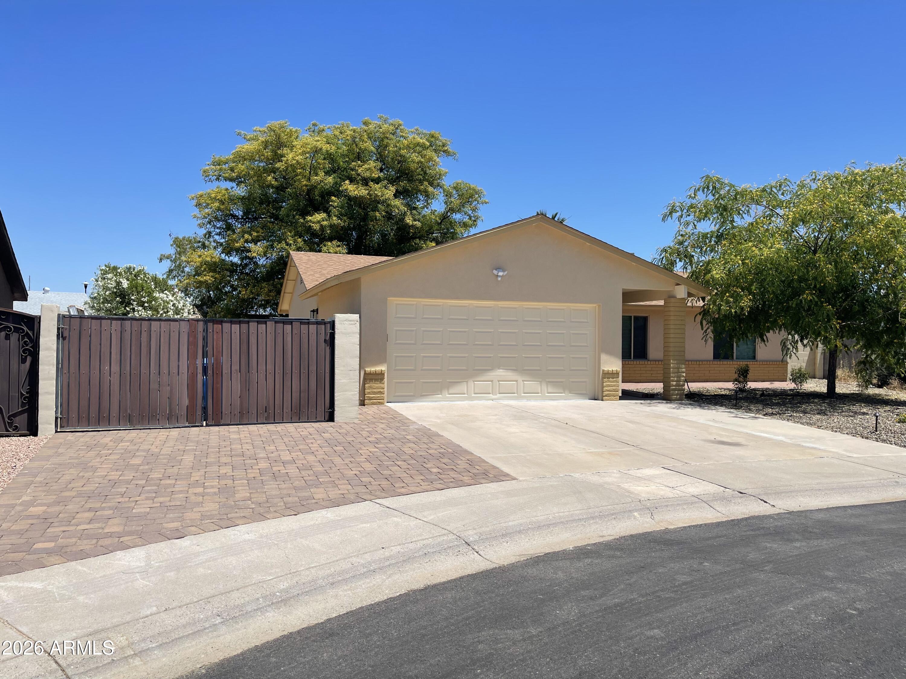 2920 E Michelle Drive