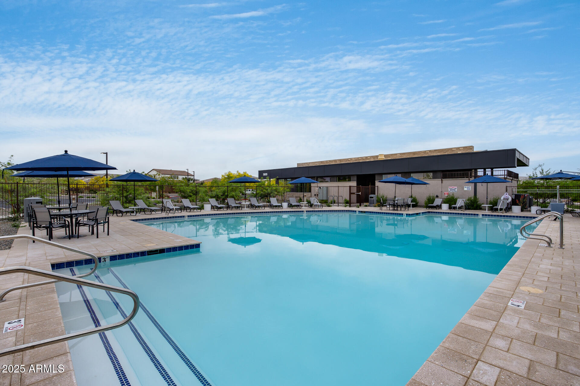Talinn at Desert Ridge - Residential