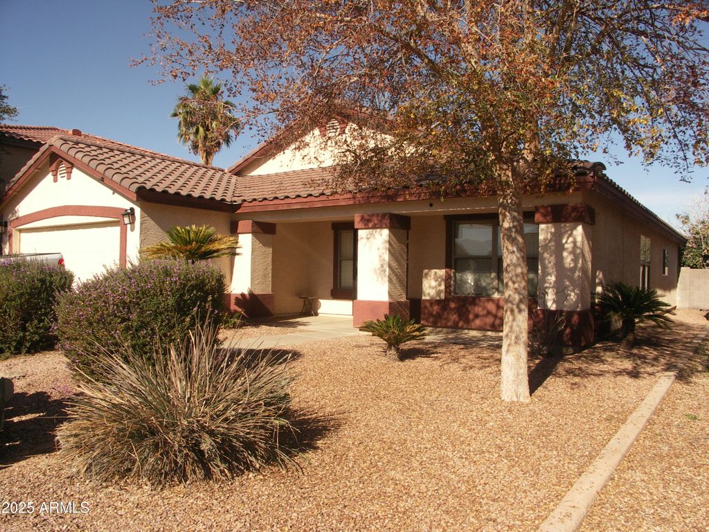 Photo of 578 W Racine Loop, Casa Grande, AZ 85122 (MLS # 6955080)