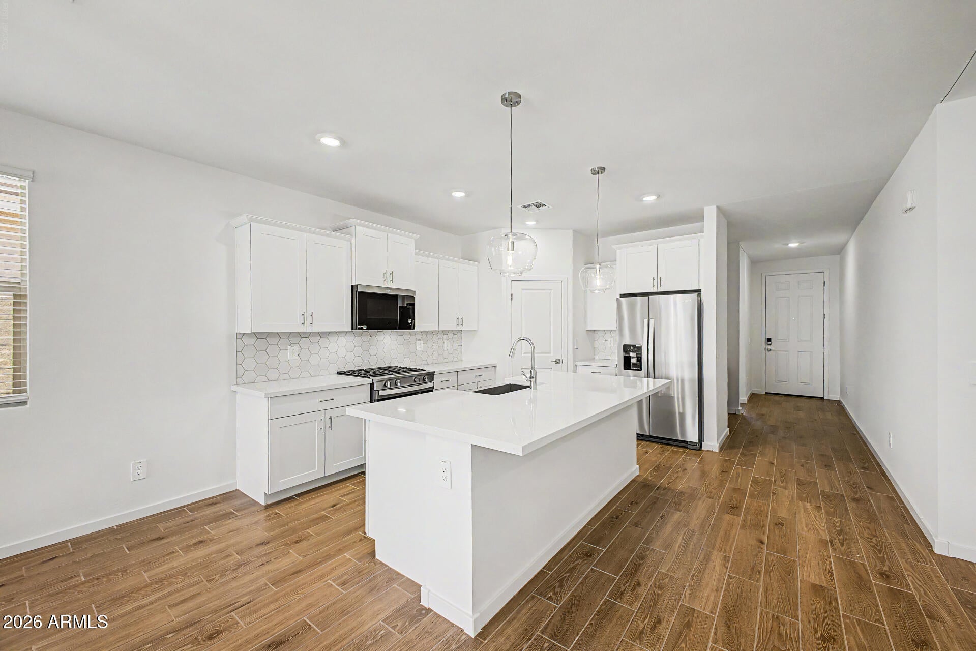 15803 W COTTONTAIL Lane