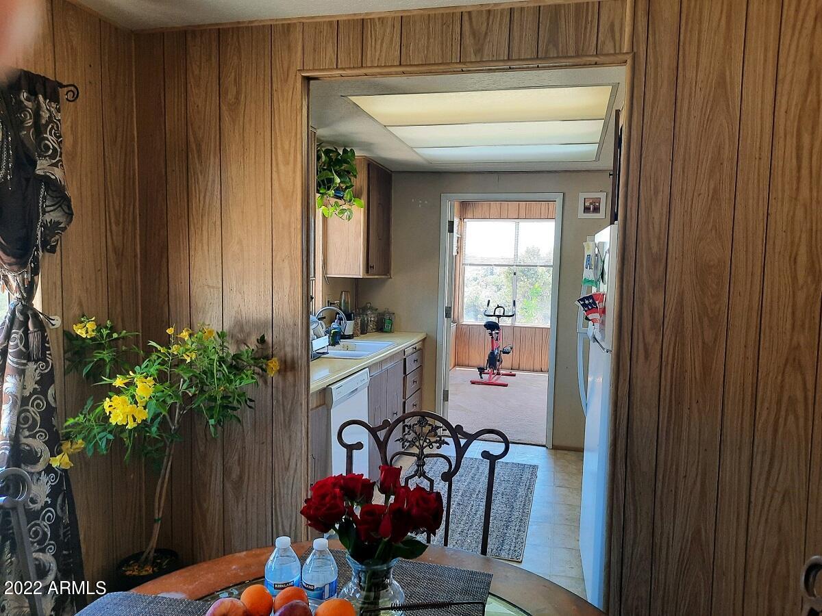 52116 N HUTTON PEAK Road