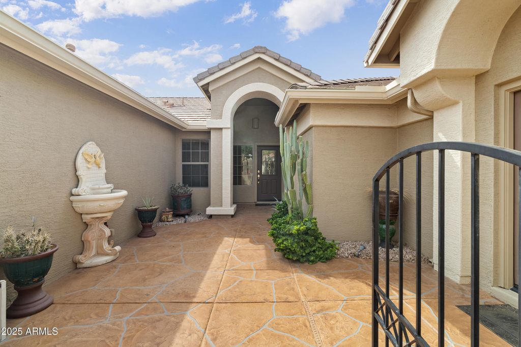 Photo of 16083 W Cambridge Avenue, Goodyear, AZ 85395 (MLS # 6927676)