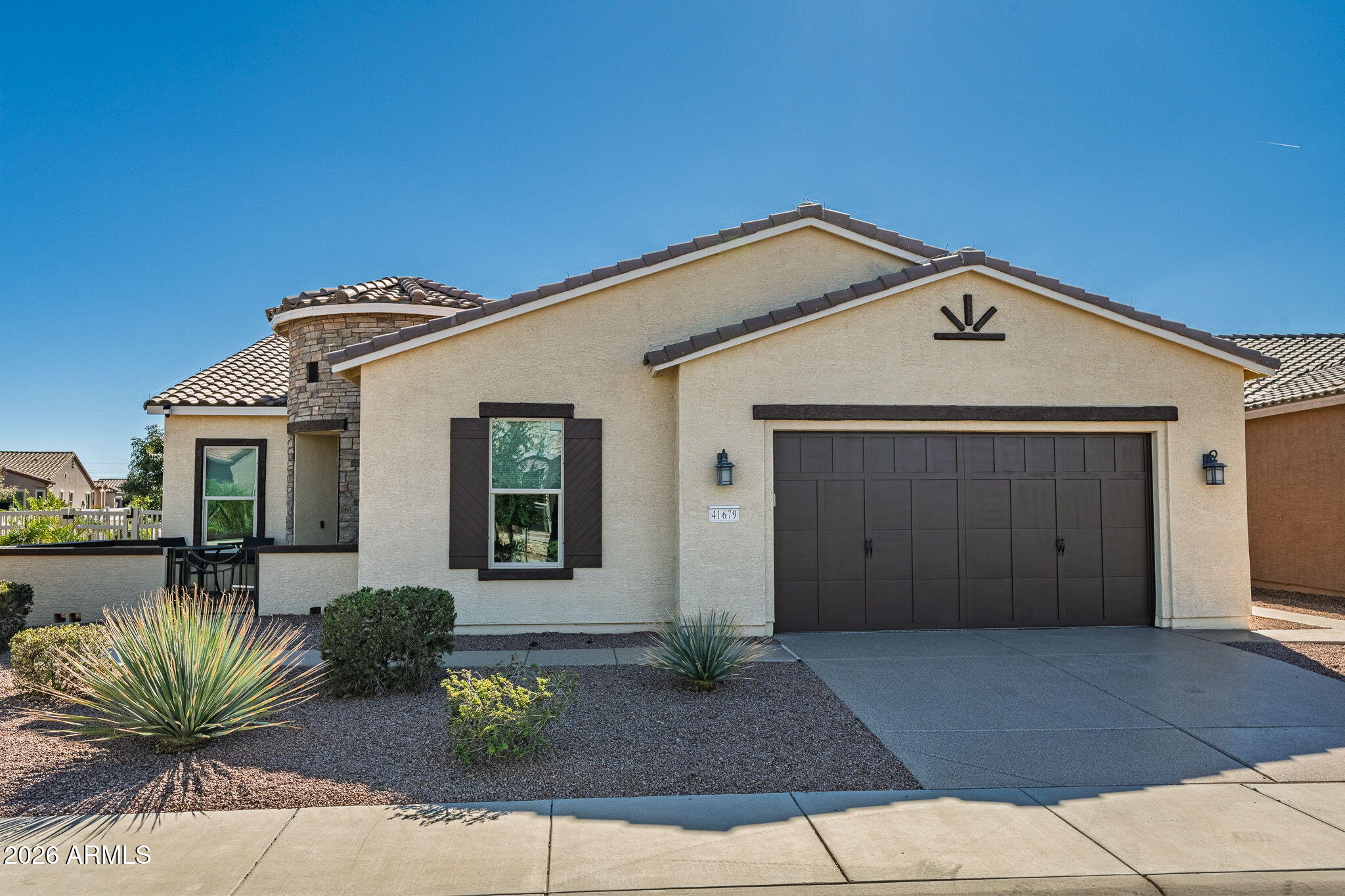 41679 W SUMMER SUN Lane