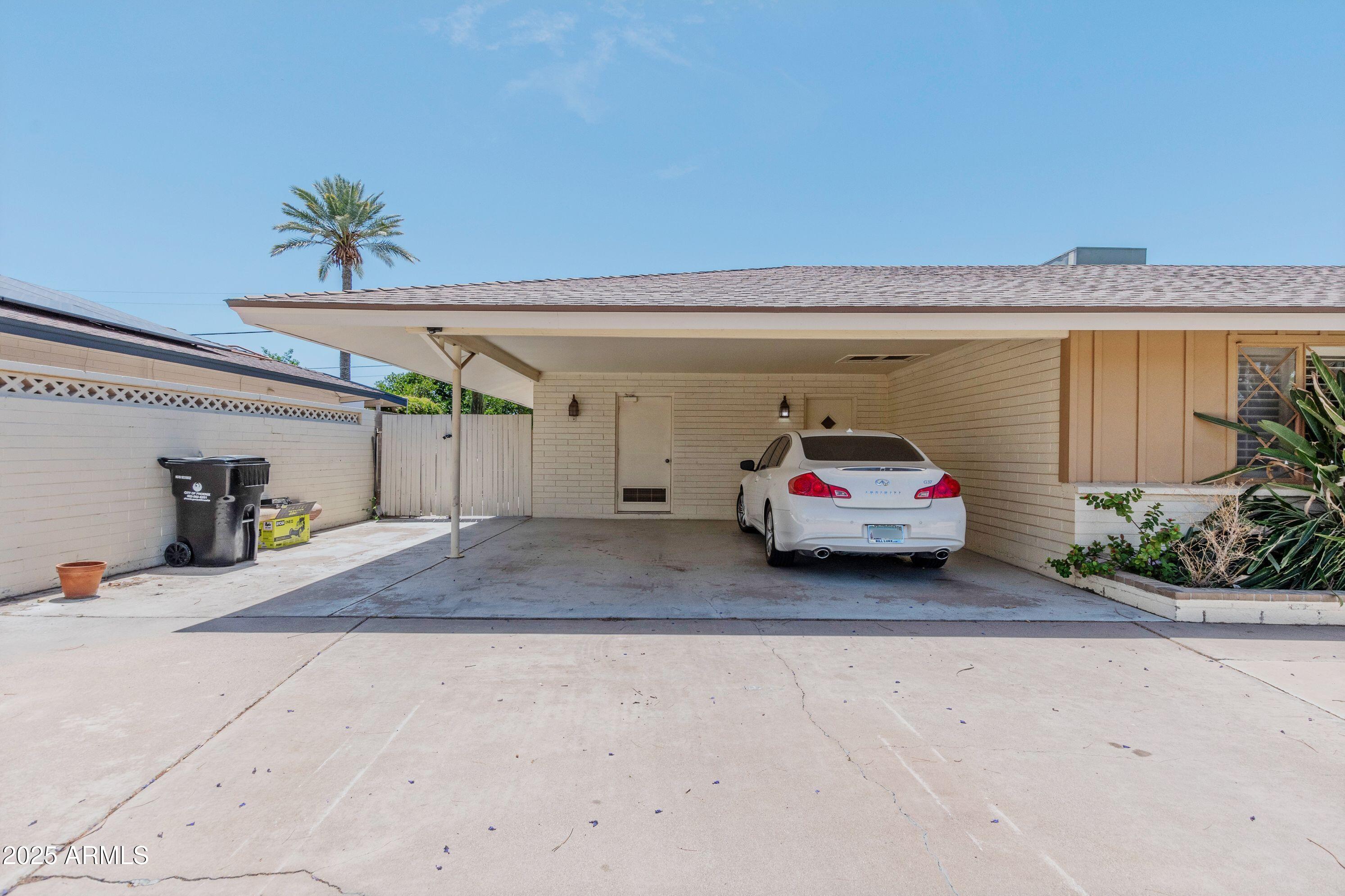 Search Homes 1 323 E GRISWOLD Road