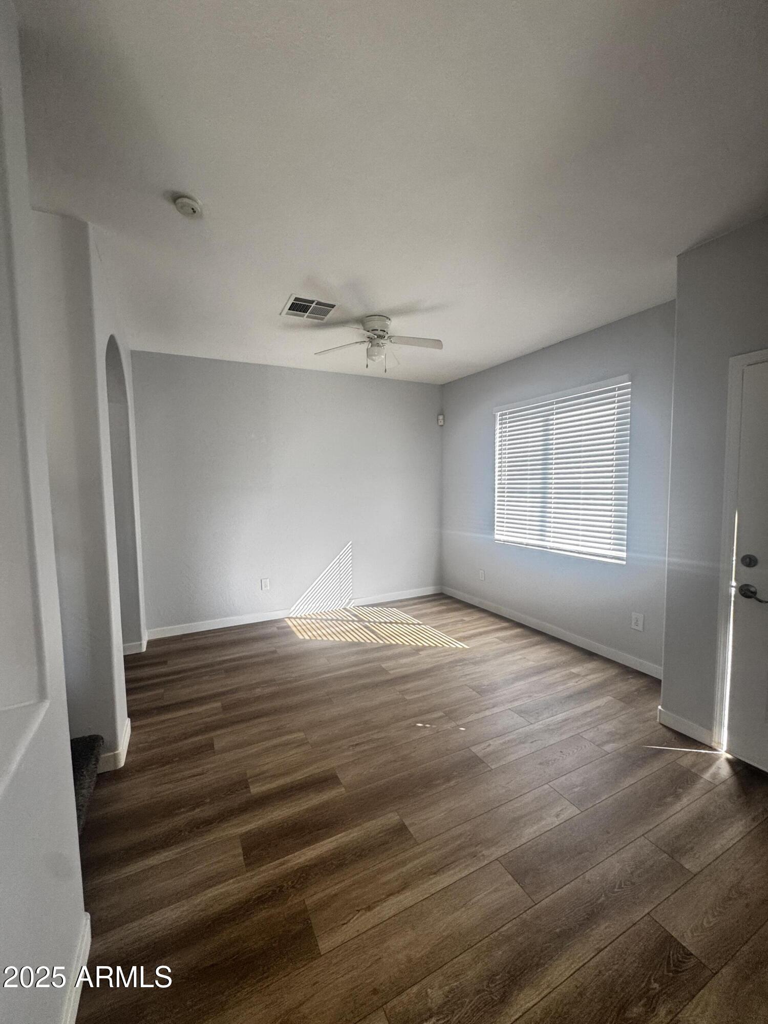 618 E Mariposa Place