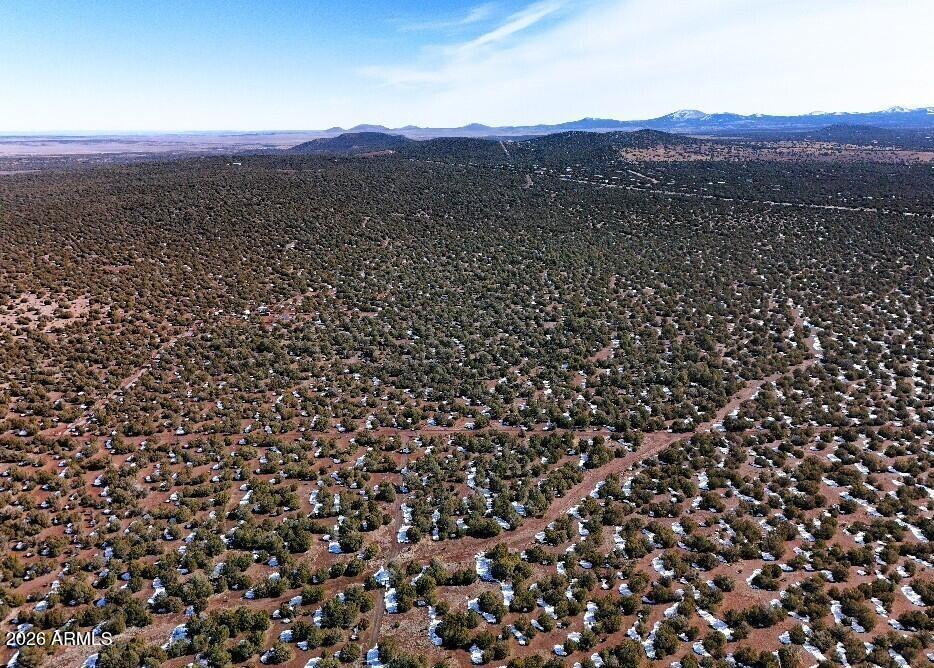 10 County Rd N8412 -- -