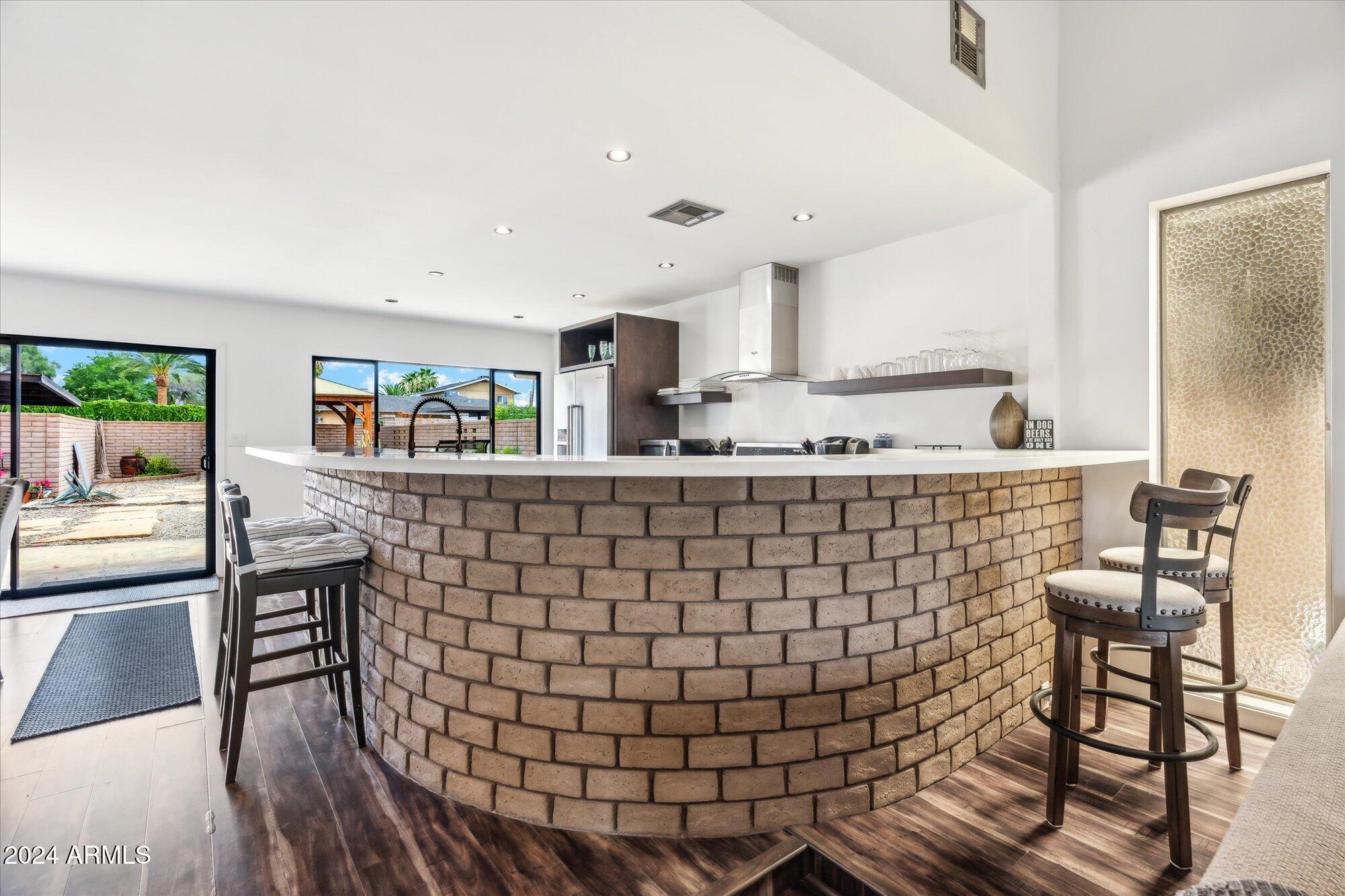 3736 E Glenrosa Avenue