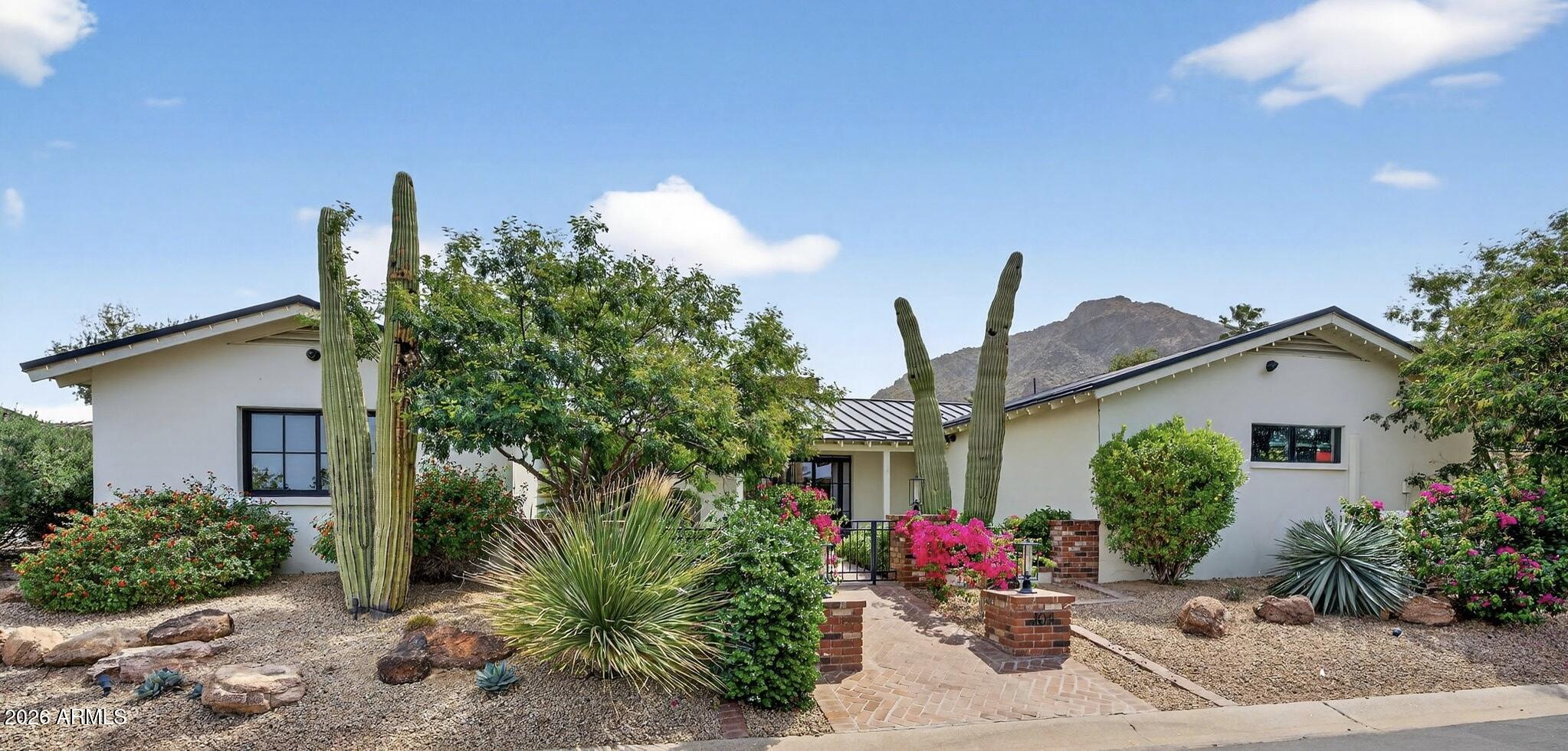 5525 E LINCOLN Drive 104