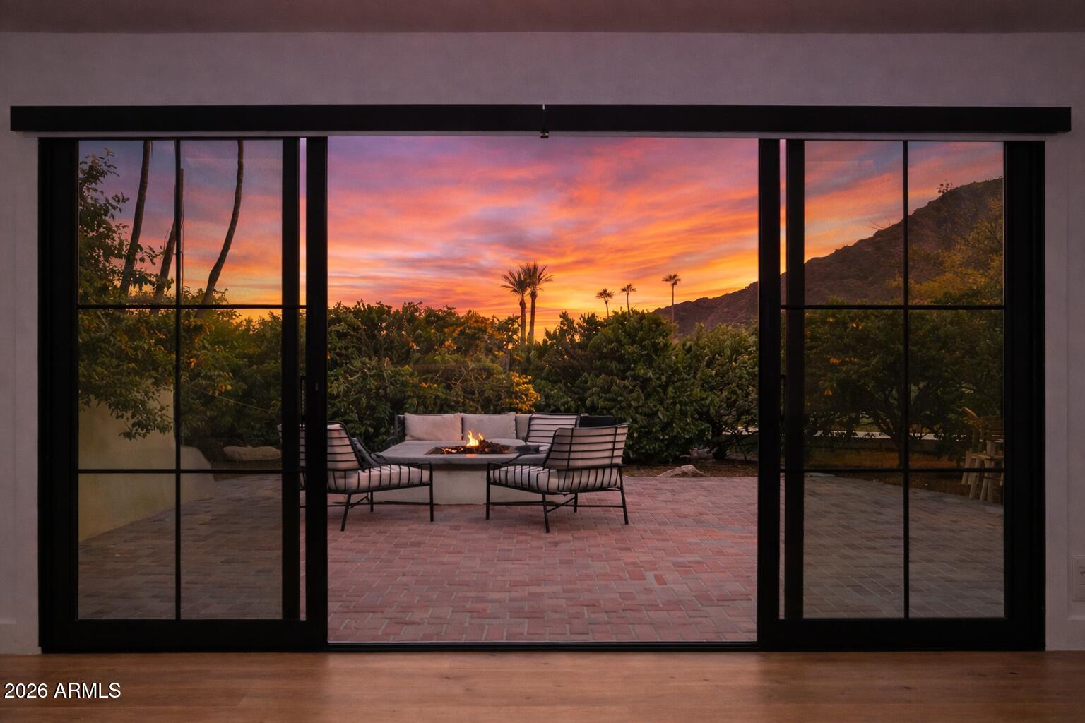 5525 E LINCOLN Drive 104