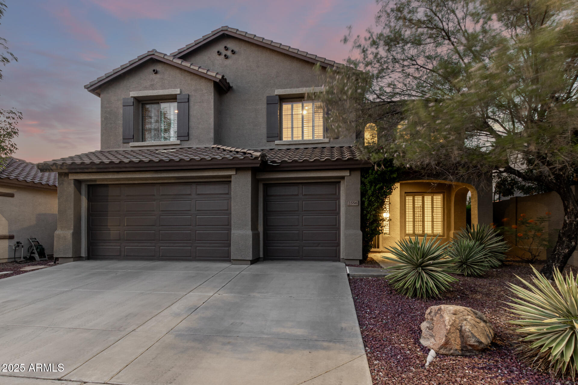 2556 W MORSE Drive