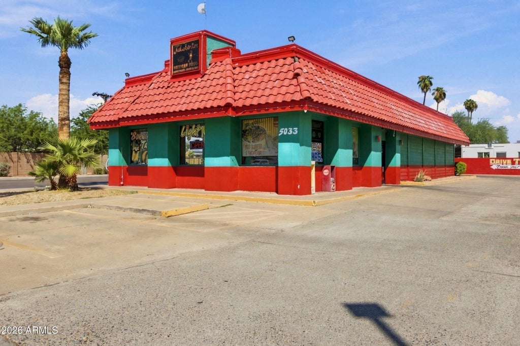 Photo of 5033 N 67th Avenue, Glendale, AZ 85301 (MLS # 7080118)