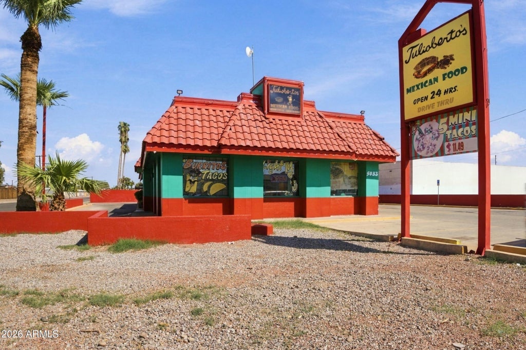 Photo of 5033 N 67th Avenue, Glendale, AZ 85301 (MLS # 7080118)