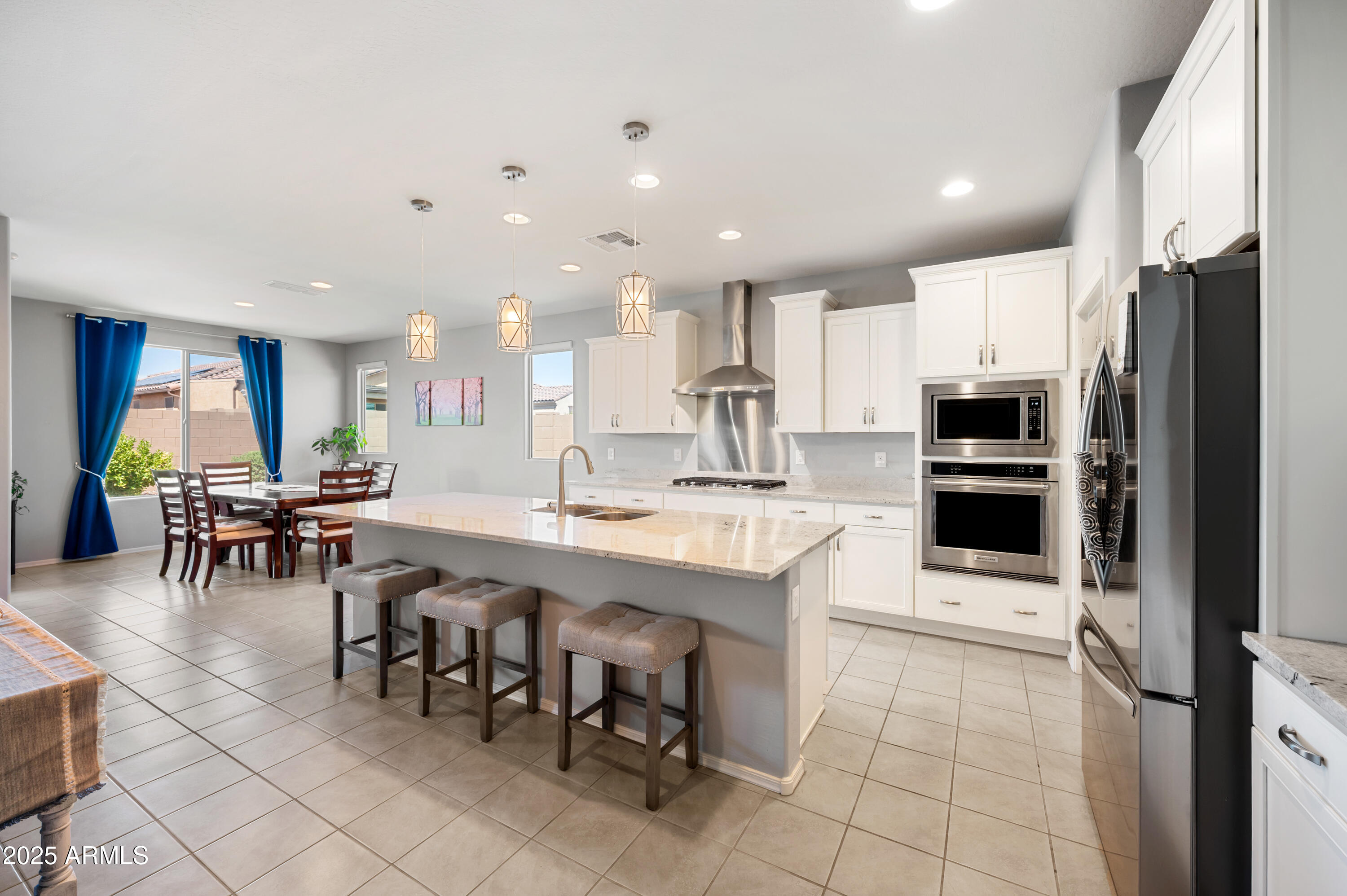 7280 W CACTUS WREN Way