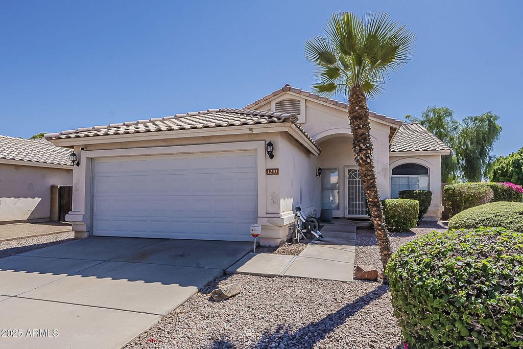 Photo of 1293 W Orchid Lane, Chandler, AZ 85224 (MLS # 6925552)