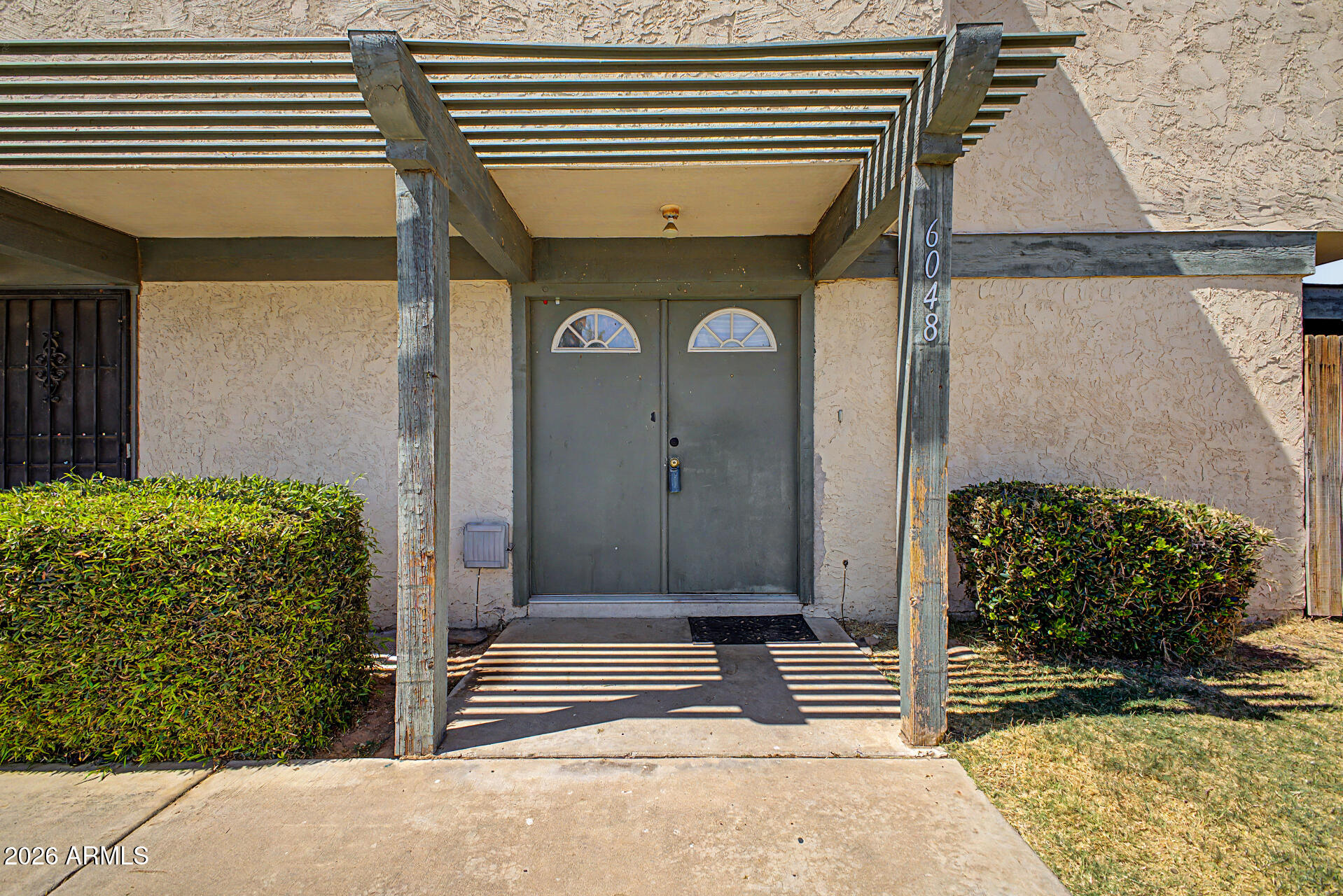 6048 W GOLDEN Lane